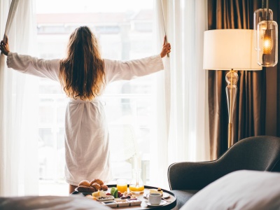Oto, na co zwraca uwagę w hotelach pokolenie Z. Jest gotowe zapłacić za to więcej niż inne generacje