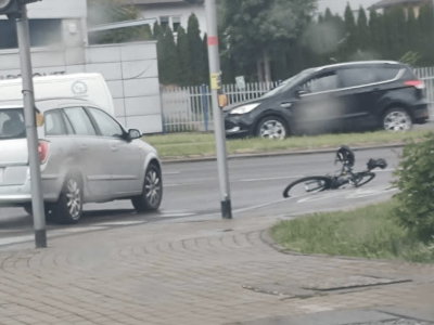Potrącenie rowerzysty w Rzeszowie. Kierowca miał ustąpić – nie ustąpił