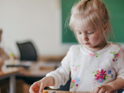 Edukacja balansuje na krawędzi. Samorządy nie chcą zamykać szkół, chcą przetrwać