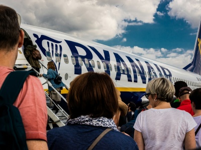 Przełomowy wyrok dla pasażerów Ryanaira w sprawie bagażu podręcznego