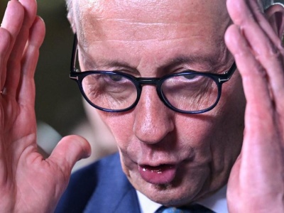 EuroPMI: przemysł w górę, usługi w dół. Sprawa się komplikuje