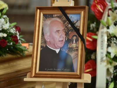 Uroczystości pogrzebowe śp. ks. prałata Stanisława Tomkowicza. Zobacz fotorelację