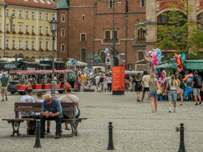 Dodatkowe dziewięć tygodni urlopu dla ojca czy dla matki? Ministerstwo wyjaśnia