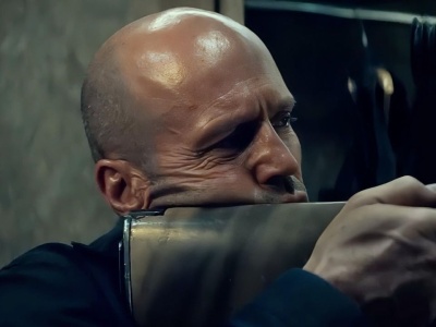 Napakowany akcją i scenami walk thriller z Jasonem Stathamem jest numerem 1 na Prime Video. Zawodowiec trafił w gusta fanów mocnego, wysokooktanowego kina