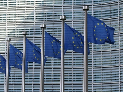 UE wydała w 2024 r. więcej na rosyjską ropę i gaz, niż na pomoc dla Ukrainy