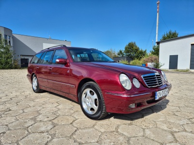 Mercedes E 320 T 4Matic S210 2001 – 32000 PLN – Nowy Sącz