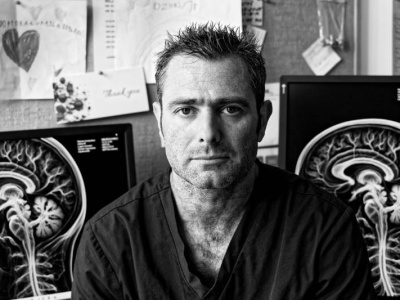 Neurochirurg: coraz częściej trafiają do nas dzieci po urazach głowy. To przez hulajnogi
