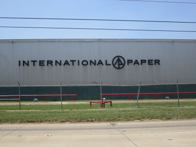 International Paper zamknie pięć fabryk. Co z polskimi zakładami?