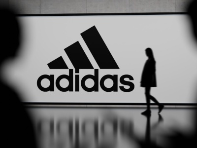 Adidas pada ofiarą wycieku danych. Firma walczy i jednocześnie uspokaja