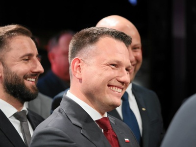Kulisy spotkania z Trzaskowskim i Sikorskim. Mentzen się tłumaczy. 