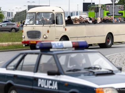Rzeszów cofnął się w czasie. Zabytkowe legendy przyciągnęły tłumy [ZDJĘCIA]