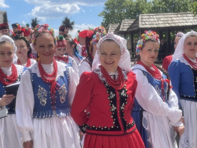 Duchowość spotkała folklor. Święty Krzyż sercem regionalnego święta