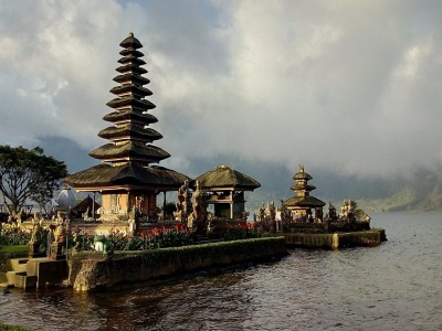 Bali i Lombok na skuterze. Dwa światy