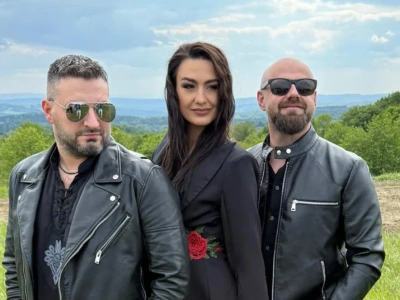 Justyna Lubas otwiera swój zespół o nazwie FolkShow!