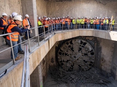 Metro na Bemowie. Tunele gotowe. Kolejne etapy – tory i perony