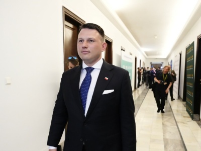 Mentzen tłumaczy się z 
