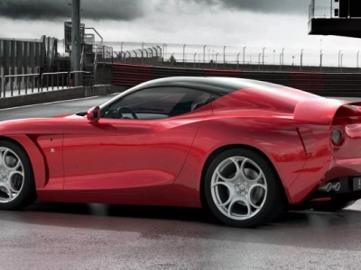 Alfa Romeo 8C powróciła po 15 latach. Dobrało się do niej Zagato i… wygląda to dziwnie