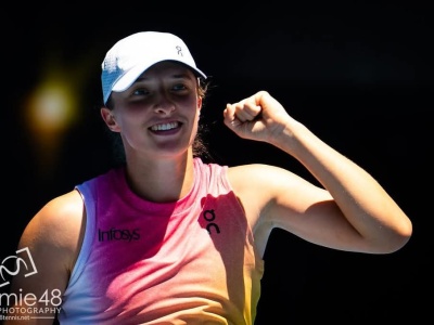 Tenis ziemny: Pewna wygrana Świątek