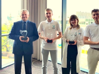 Studenci medycyny Politechniki Bydgoskiej zajęli całe podium! Sukces na konkursie anatomii