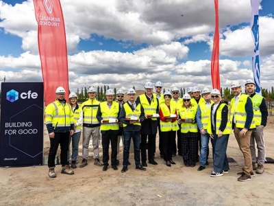 Wmurowanie kamienia węgielnego. Nowa siedziba i serwis Renault Trucks koło Grodziska Mazowieckiego