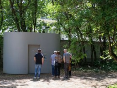 Zasiedzisz się w toalecie? WC wezwie straż miejską