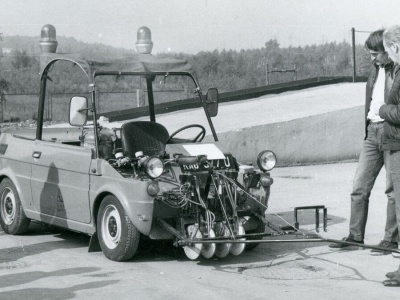 „Polski Pingwin” to niezwykle pożyteczny Fiat. Dzięki niemu wiedziałeś, jak masz jechać po drodze