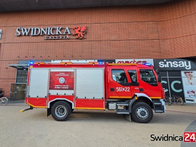 Gaz rozpylony w jednym ze sklepów w Galerii Świdnickiej. Interweniowali ratownicy