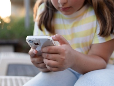 Teksas zawalczy o bezpieczeństwo dzieci w internecie. Apple i Google muszą się dostosować