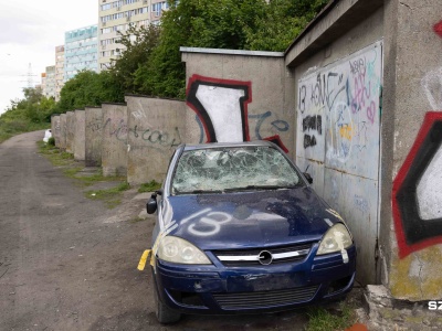 Wraki na Pomorzanach niepokoją mieszkańców [ZDJĘCIA]