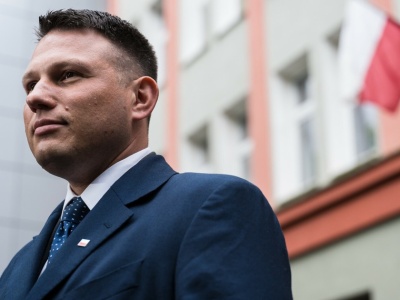 Na kogo zagłosują wyborcy Sławomira Mentzena? Jest wyraźny faworyt [SONDAŻ]