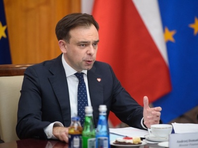Minister Domański podpadł samorządom? Spór o duże pieniądze