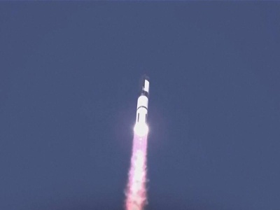 Kolejny nieudany test. Rakieta SpaceX rozpadła się nad oceanem