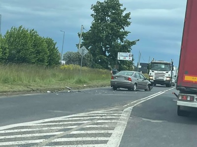 Zderzenie dwóch osobówek na Przemysłowej