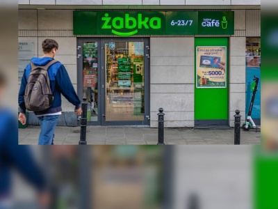 Żabka wkracza do świata mody