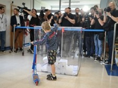 Polacy wybierają prezydenta - II tura wyborów. RELACJA NA ŻYWO
