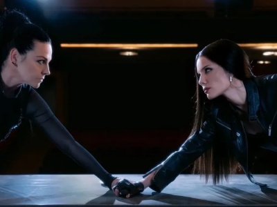 Amy Lee z Evanescence i Halsey z oficjalnym teledyskiem do „Hand That Feeds”, czyli utworu z filmu „Ballerina”