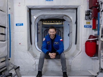 Uznański-Wiśniewski miał ją zabrać w kosmos. Surowo tego zabronili