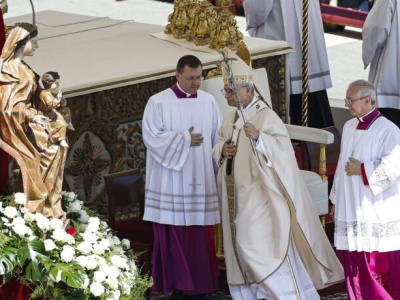 Leon XIV na jubileuszu rodzin: małżeństwo to nie „ideał”, ale „kanon” prawdziwej miłości