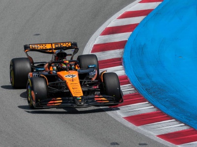 Lider odjeżdża rywalom w F1. Szarża Ferrari