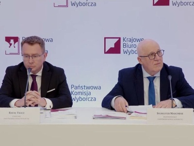 Polacy głosują w II turze. Najnowsze dane PKW, podano frekwencję do godziny 17:00