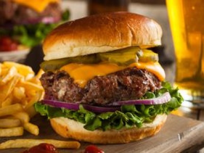 Masz ochotę na hamburgera, pizzę bądź frytki? Powód może cię bardzo zaskoczyć