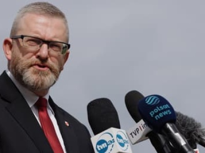 Jest wniosek o uchylenie immunitetu Grzegorzowi Braunowi. Chodzi o sprawę z Oleśnicy