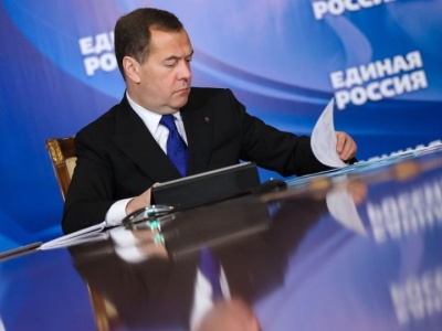 Miedwiediew: Rozmowy z Ukrainą w Stambule nie są potrzebne dla pokoju, lecz dla «pełnego zwycięstwa» Rosji