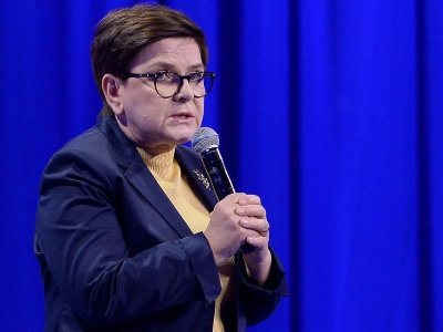 Szydło ujawnia swój majątek! Ile zarabia?