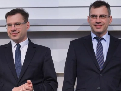 Właściciel „Sieci” i wPolsce24 wchłonie agencję reklamującą SKOK-i
