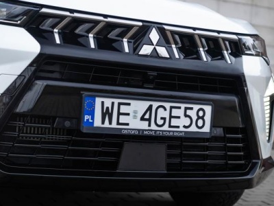 Mitsubishi ASX po liftingu jest lepsze. Na jego drodze wciąż stoi jednak… Renault Captur