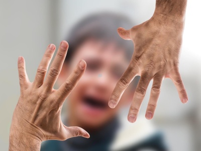 Międzynarodowy Dzień Dzieci Będących Ofiarami Agresji. Widzisz przemoc wobec dzieci – reaguj!