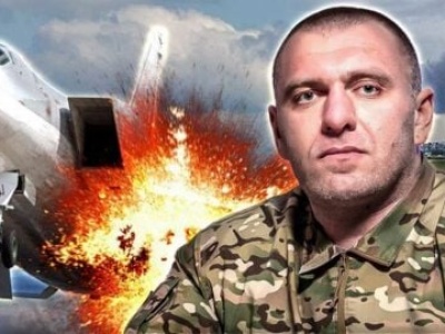 Jak dron z jasnego nieba! Najlepsze momenty z zagłady rosyjskiego lotnictwa (WIDEO)