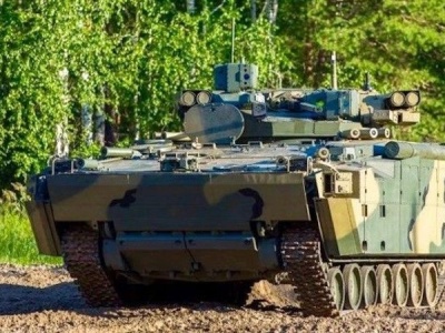 Czwartkowy przegląd mediów; W Rosji liczy się tylko wojna; Obronność w konstytucji nie jest pewna