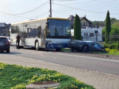 Niespokojny poranek na drogach regionu tarnowskiego. Są poszkodowani